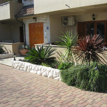 M&M Apartments Biograd Na Moru Exterior photo