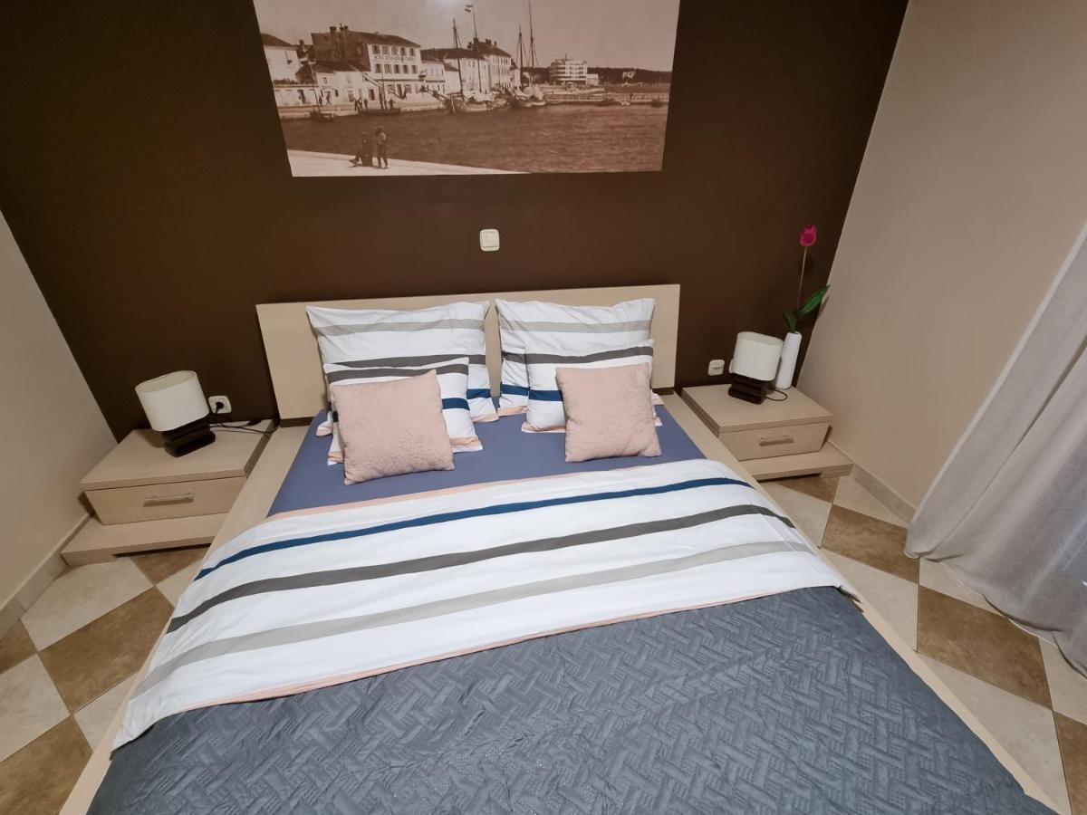 M&M Apartments Biograd Na Moru Exterior photo
