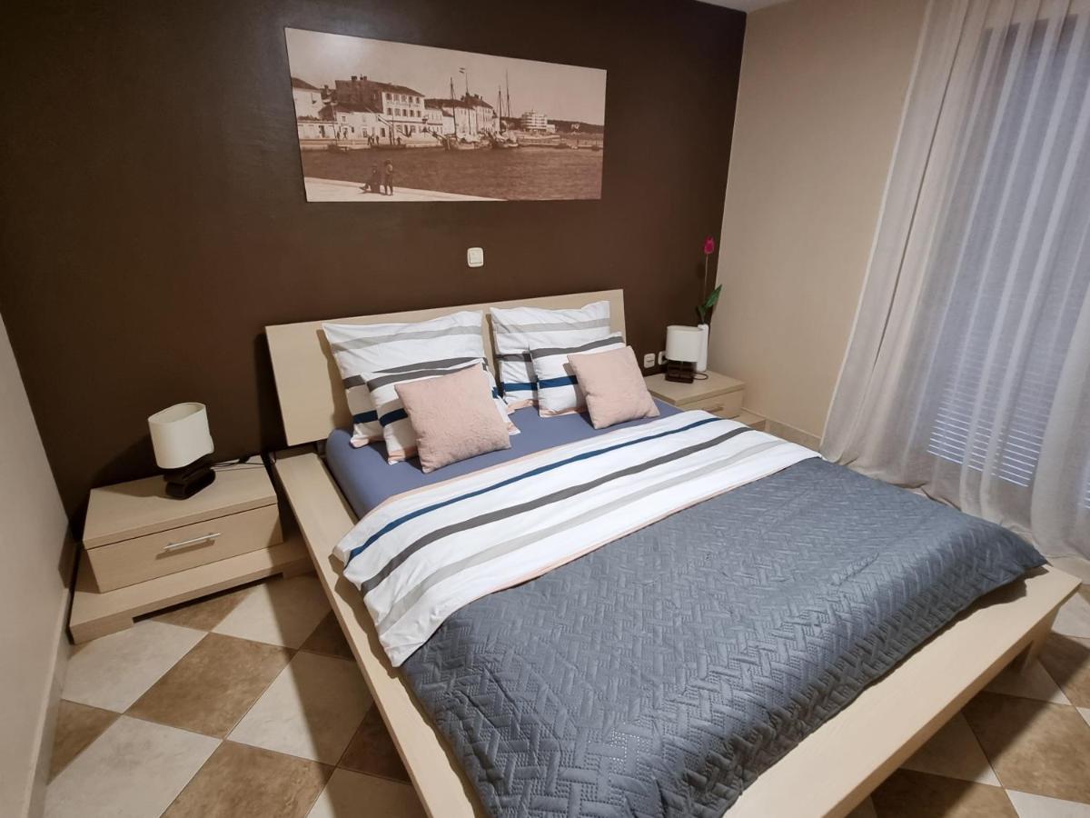 M&M Apartments Biograd Na Moru Exterior photo