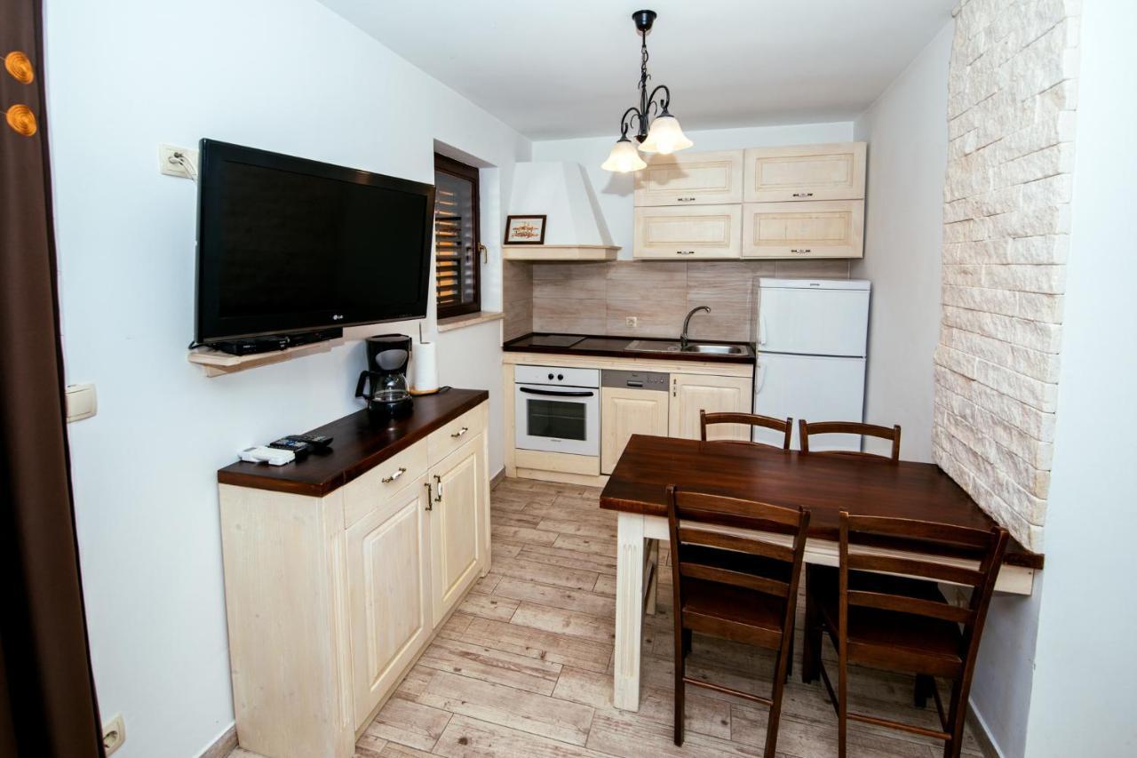 M&M Apartments Biograd Na Moru Exterior photo