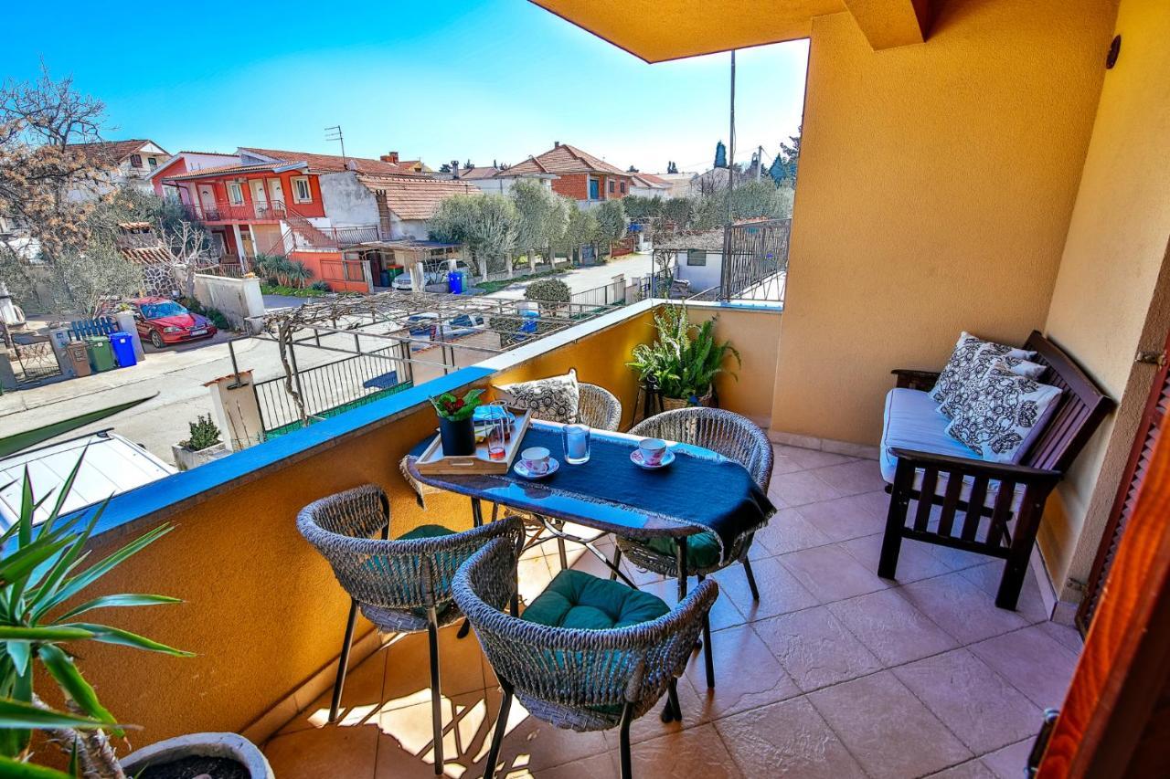 M&M Apartments Biograd Na Moru Exterior photo