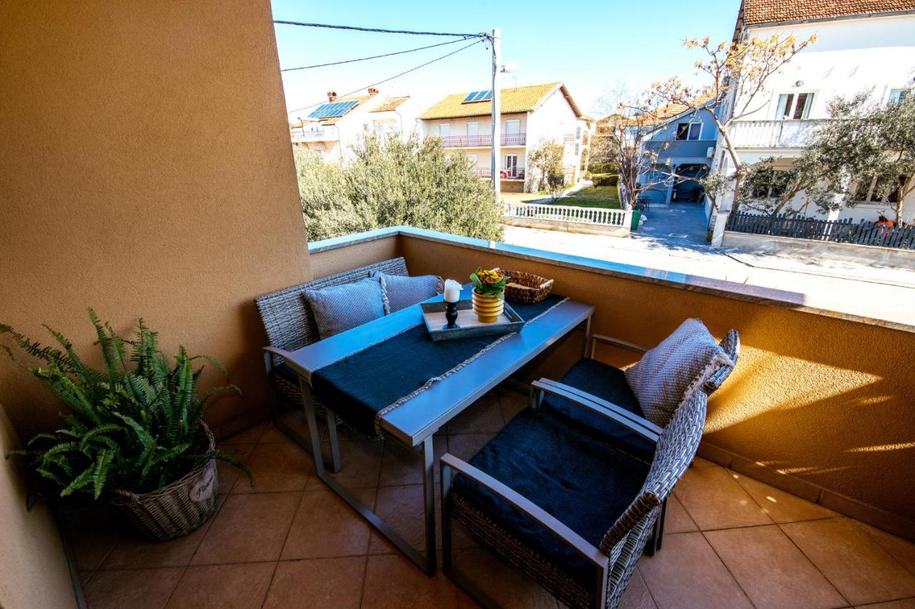 M&M Apartments Biograd Na Moru Exterior photo